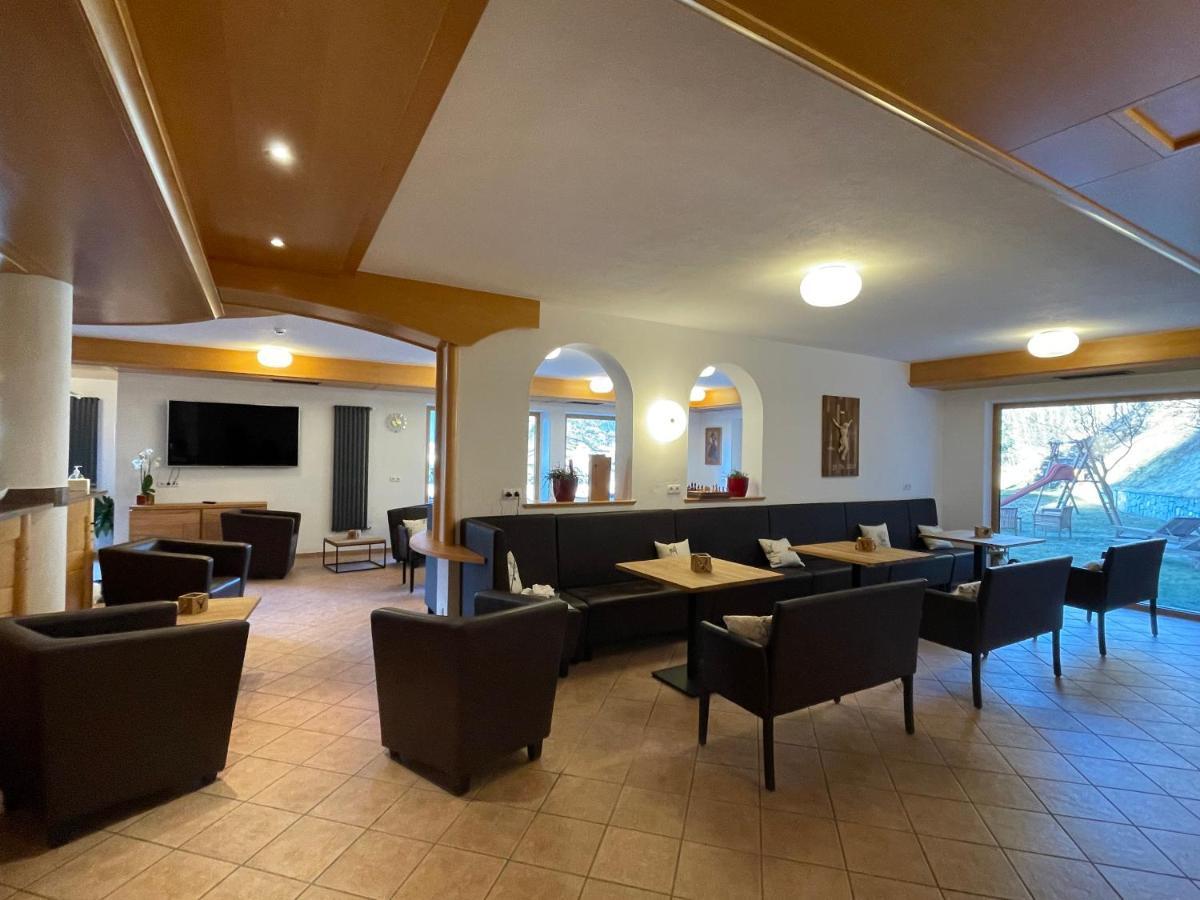 Hotel Larch Campo di Trens Dış mekan fotoğraf