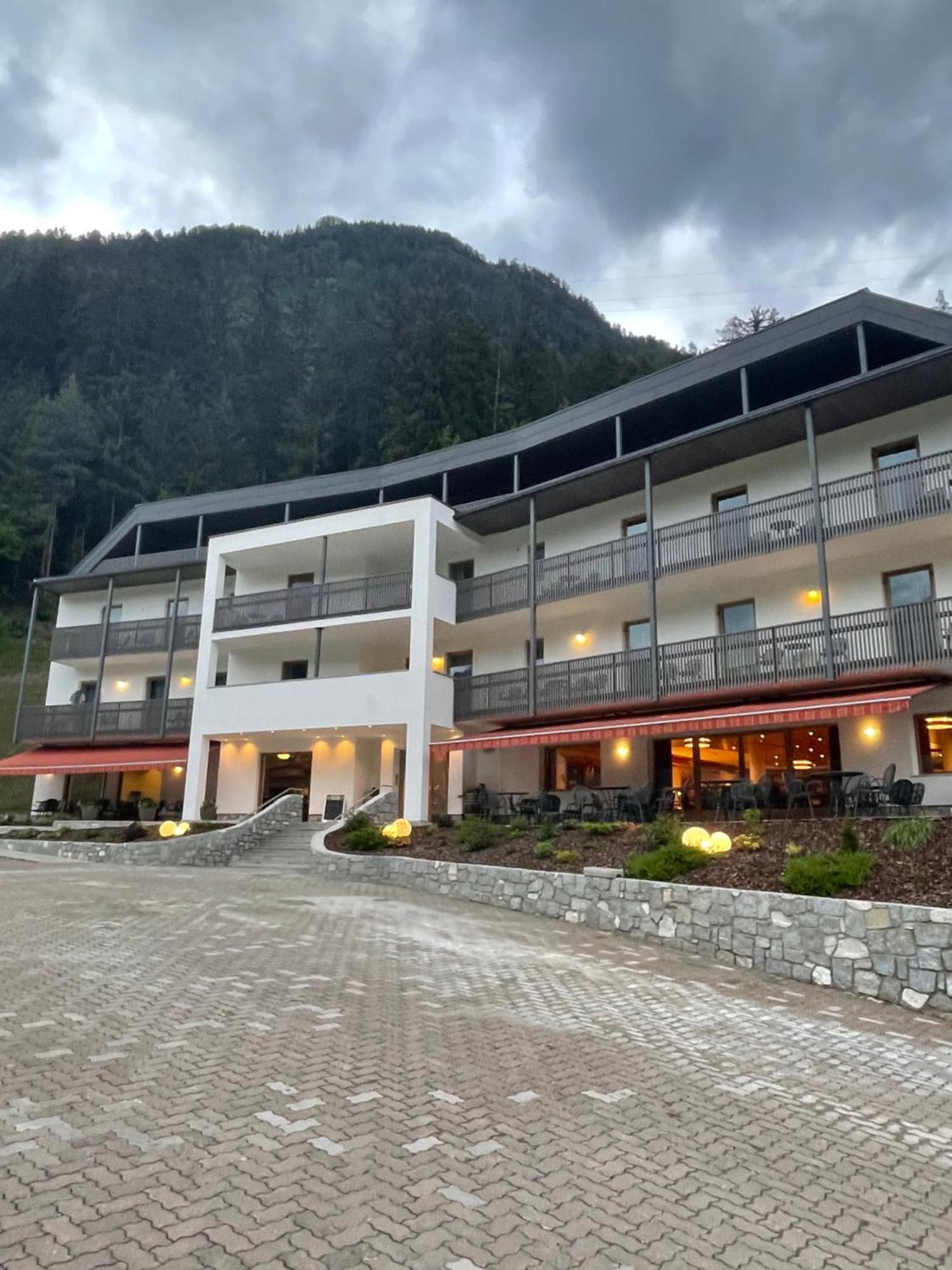 Hotel Larch Campo di Trens Dış mekan fotoğraf