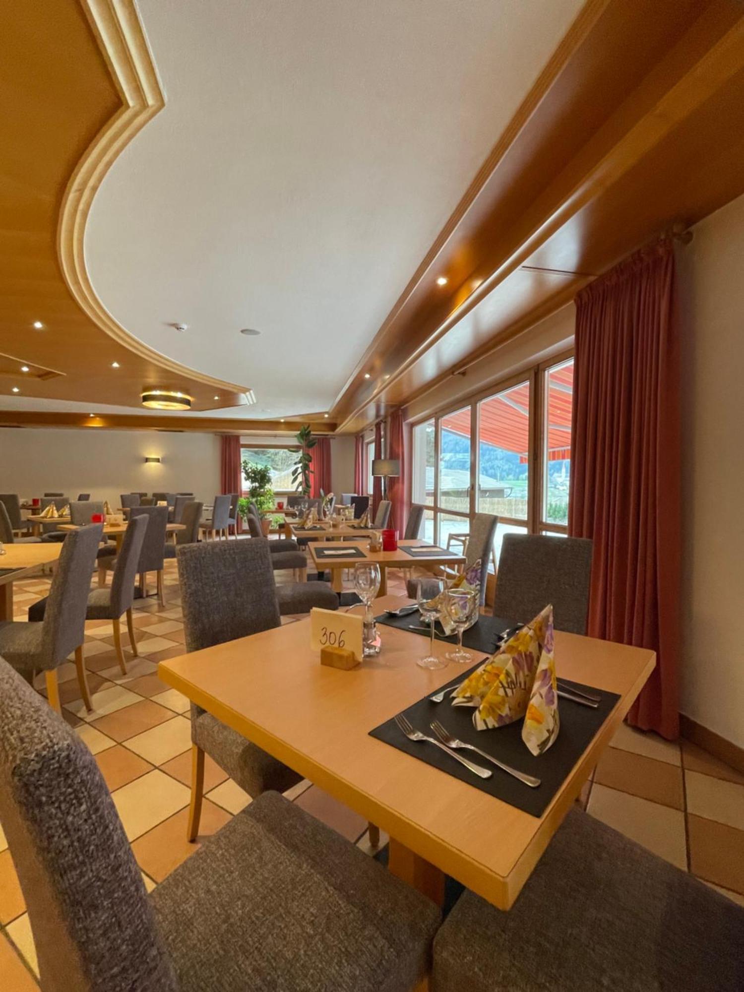 Hotel Larch Campo di Trens Dış mekan fotoğraf